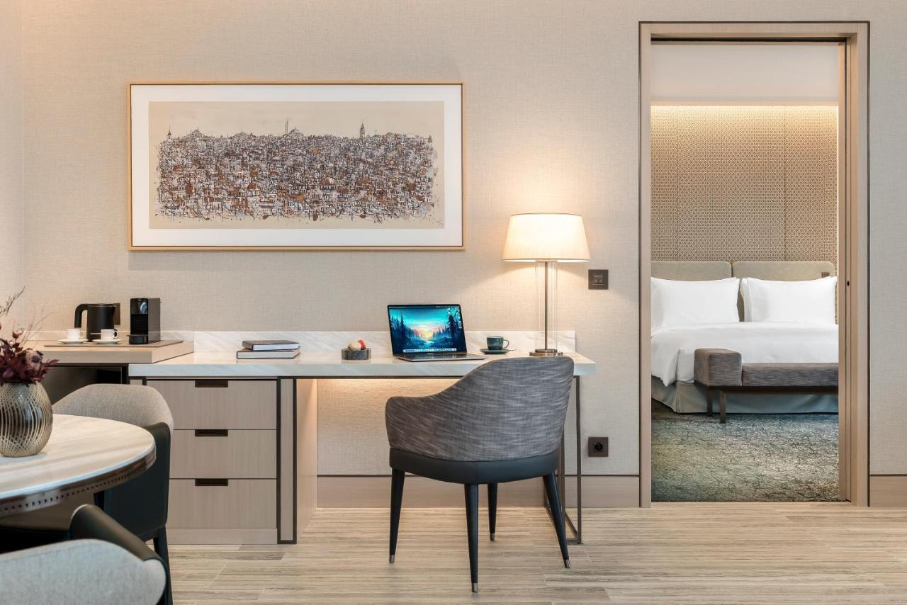 Address Istanbul Hotell Eksteriør bilde A suite at the hotel