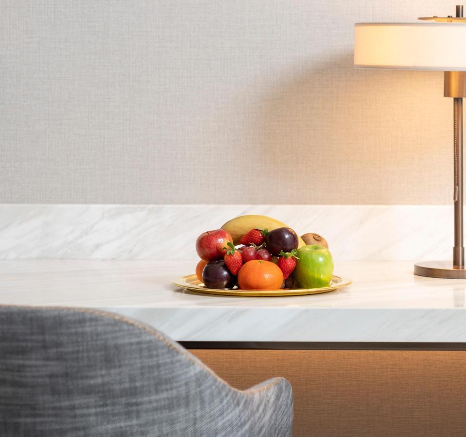 Address Istanbul Hotell Eksteriør bilde Fruit plate