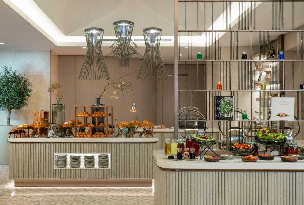 Address Istanbul Hotell Eksteriør bilde The buffet at the hotel